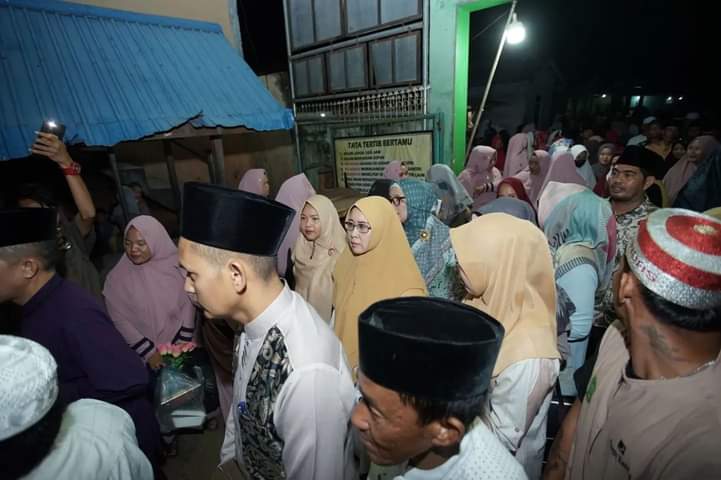 Bupati HM Wardan Paparkan Program Magrib Mengaji dan Satu Desa Kelurahan Satu Rumah Tahfiz Saat Hadiri Maulid Nabi di Desa Pengalihan Keritang