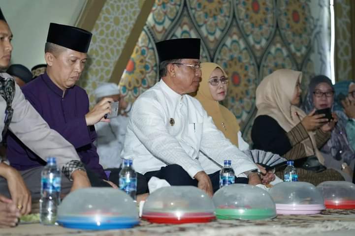 Bupati HM Wardan Paparkan Program Magrib Mengaji dan Satu Desa Kelurahan Satu Rumah Tahfiz Saat Hadiri Maulid Nabi di Desa Pengalihan Keritang