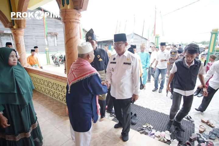 Dihadiri Sejumlah Kades se-Kecamatan Concong, Bupati HM Wardan Apresiasi Maulid Nabi di Kelurahan Concong Luar