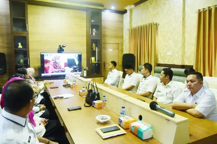 Bupati Buka Bimtek dan Coaching Clinic PPID Desa dan PPID Pembantu Se-Kabupaten Inhil