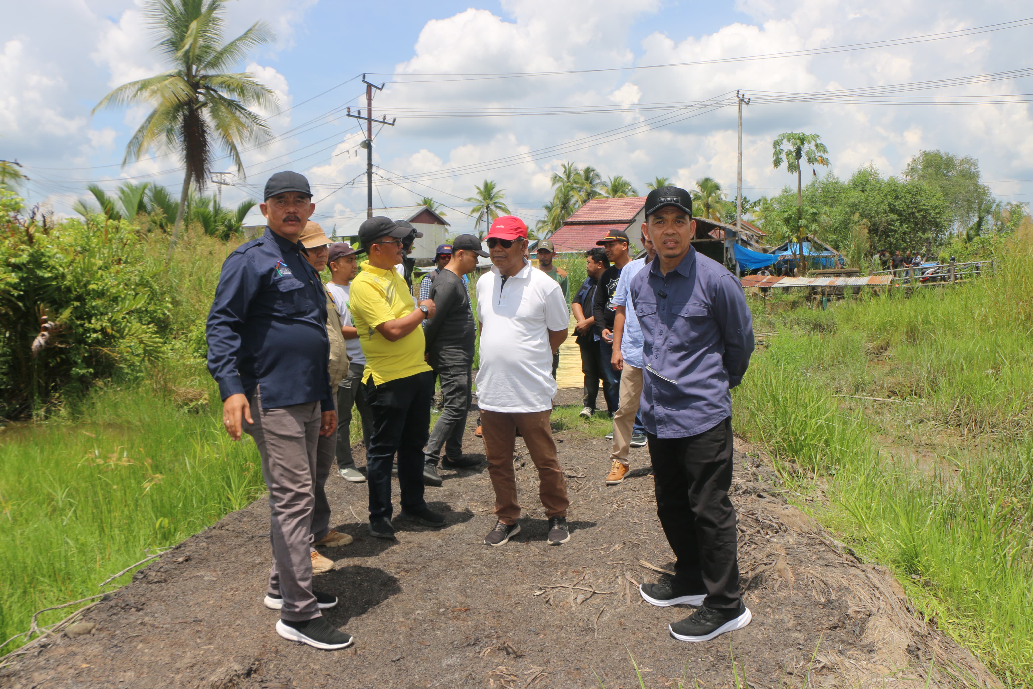 GALERI: Pj Bupati Yahya Tinjau Proyek untuk Pastikan Kualitas Infrastruktur