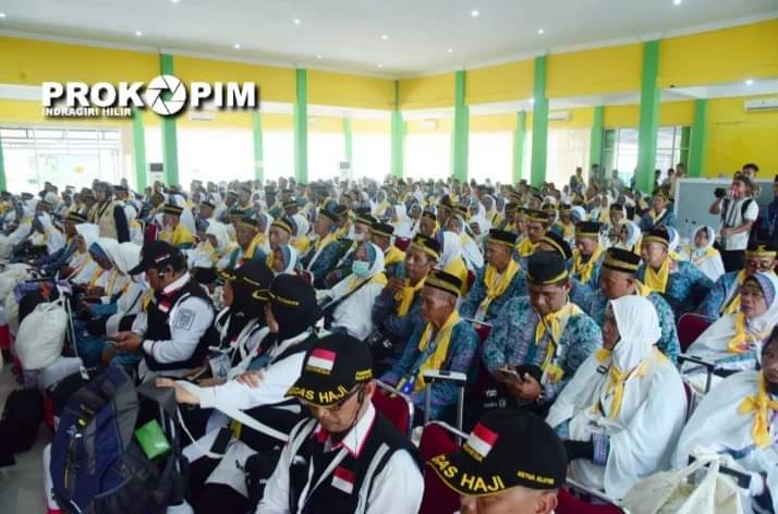 Dari EHA Provinsi Riau, Wabup Lepas 373 orang JCH 1444 H Asal Inhil Menuju Emberkasi BTH