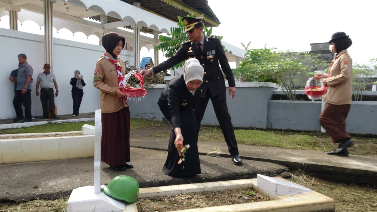 Ziarah Nasional HUT TNI ke-80, Wabup Inhil Ajak Generasi Muda Hargai Jasa Pahlawan