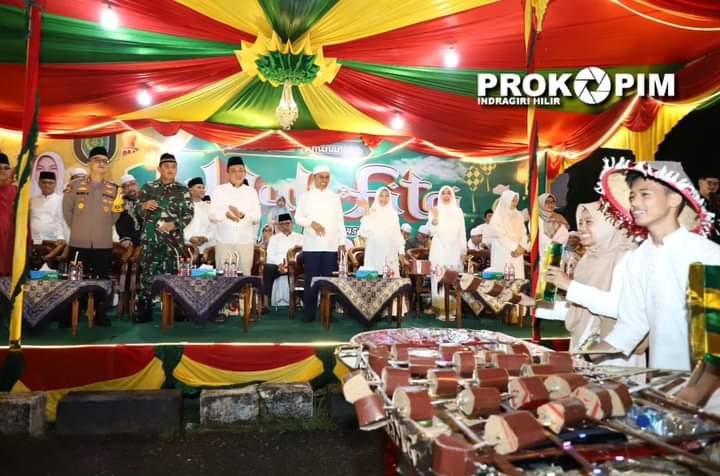 Diikuti 20 Ribu Lebih Peserta, Pj.Bupati Inhil Lepas Peserta Pawai Idul Fitri 1445 H