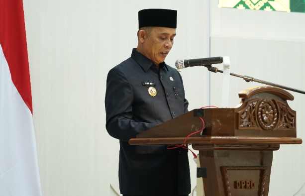 Bupati Herman Hadiri Paripurna DPRD Pengesahan APBD Inhil 2026