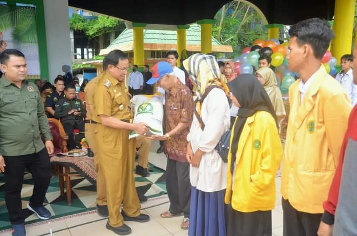 Bupati Inhil Hadiri Pencanangan Rangkaian Peringatan HPN Riau 2023