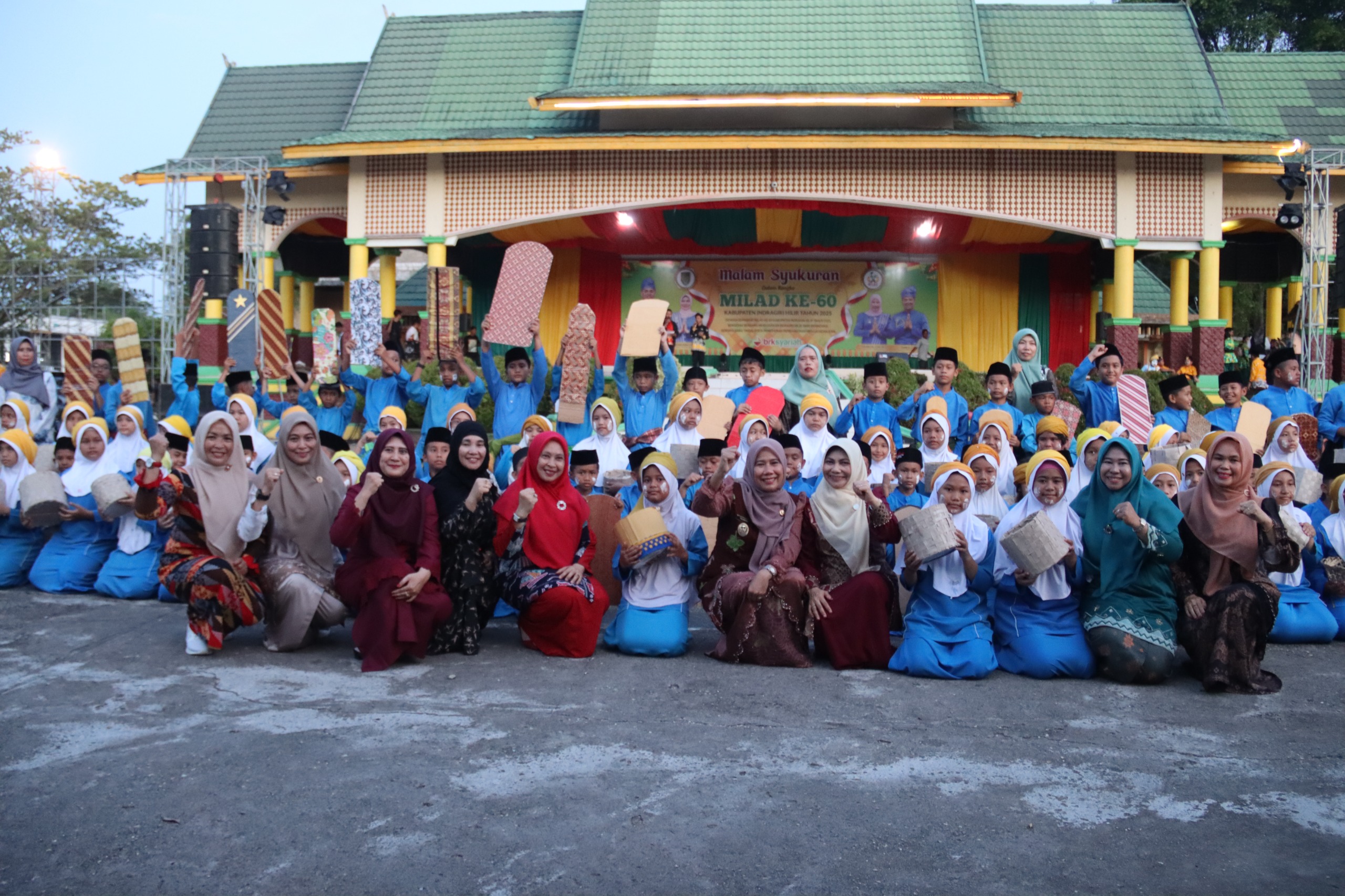 Wakil Bupati Inhil Yuliantini Resmi Buka Acara Ekonomi Kreatif dan Pentas Seni Anak Negeri dalam Rangka Milad Inhil ke-60