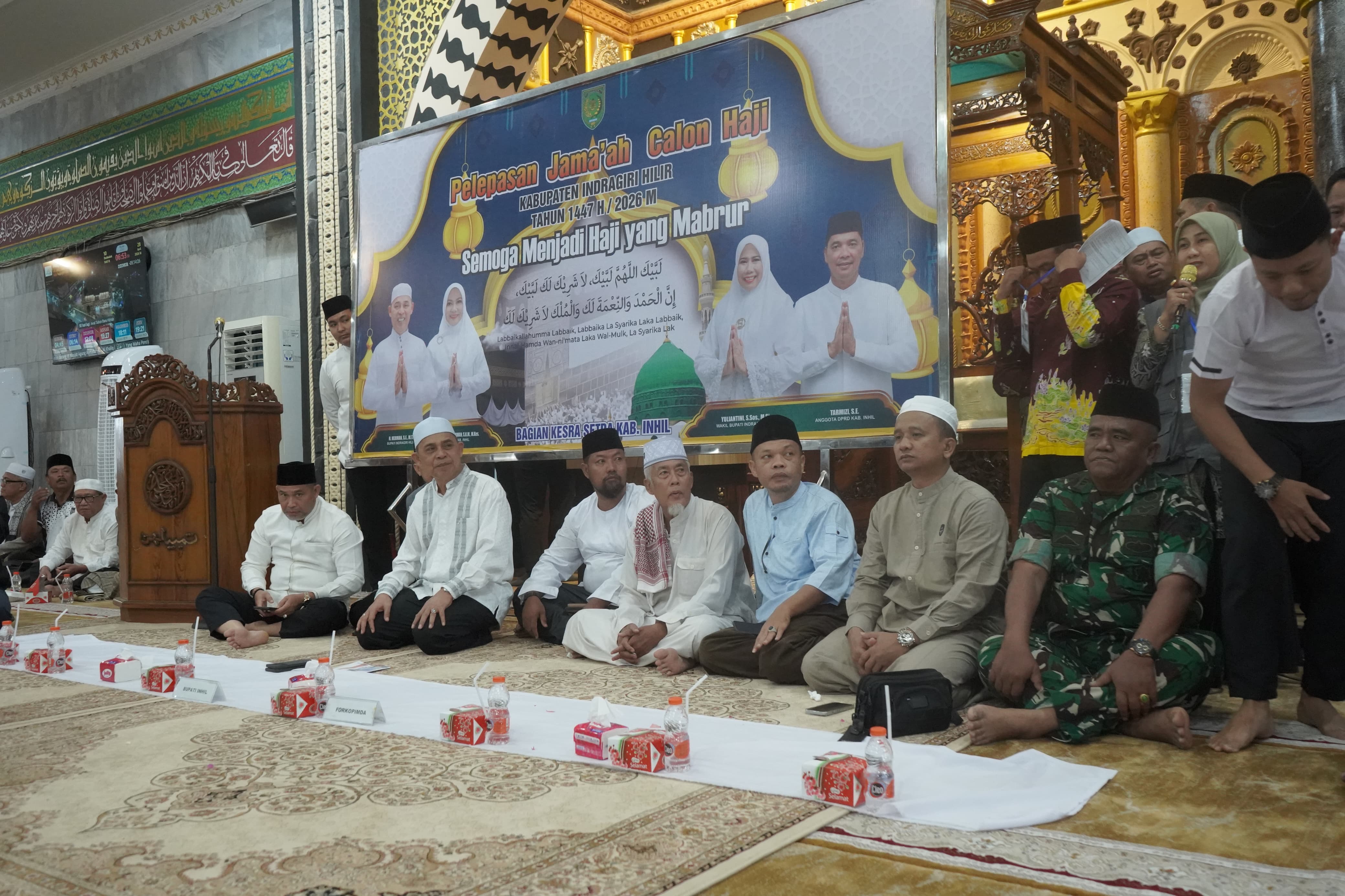 Bupati Inhil Lepas 307 JCH Kloter 7 di Masjid Agung Al-Huda Tembilahan